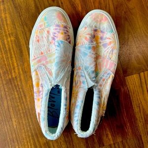 Blowfish Size 9 Tye-Dye Slip Ons USED